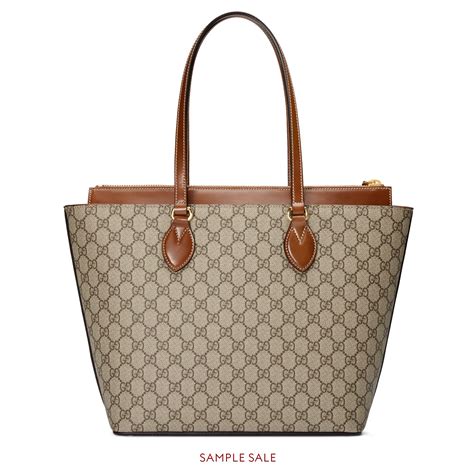 gucci supreme medium tote bag vestiaire collectife|Gucci Medium GG Supreme Tote Bag .